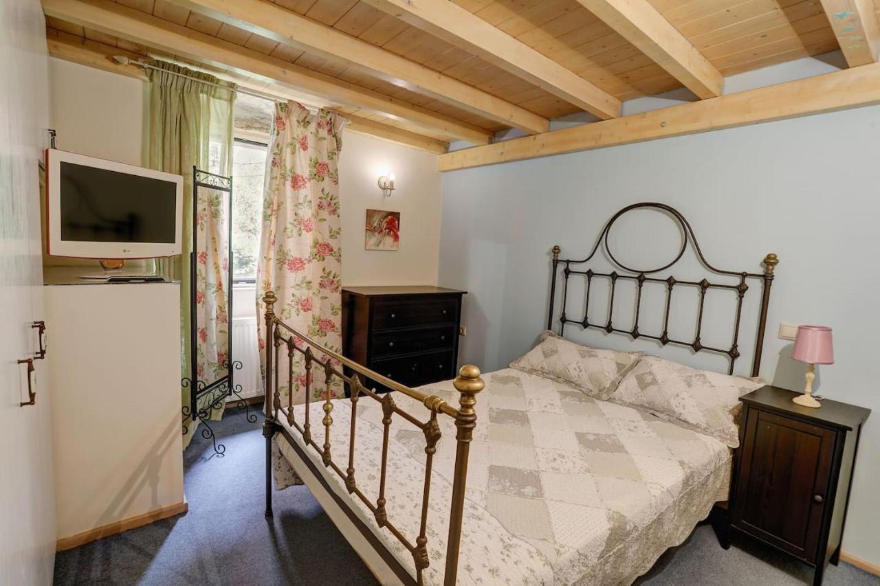 Luminous 2Bd Stone Apt In The Alleys Of Corfu Town Extérieur photo